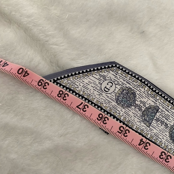 Double-Side Printed Scarf - Picture 4 of 5